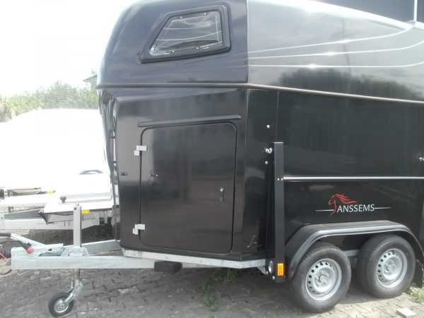 Pferdeanhänger 2000 kg  PTH2000 Excelente Schwarz 331x166x236cm – Bild 6