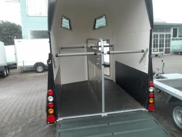 Pferdeanhänger 2000 kg  PTH2000 Excelente Schwarz 331x166x236cm – Bild 8