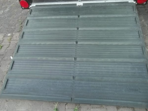 Pferdeanhänger 2000 kg  PTH2000 Excelente Schwarz 331x166x236cm – Bild 14