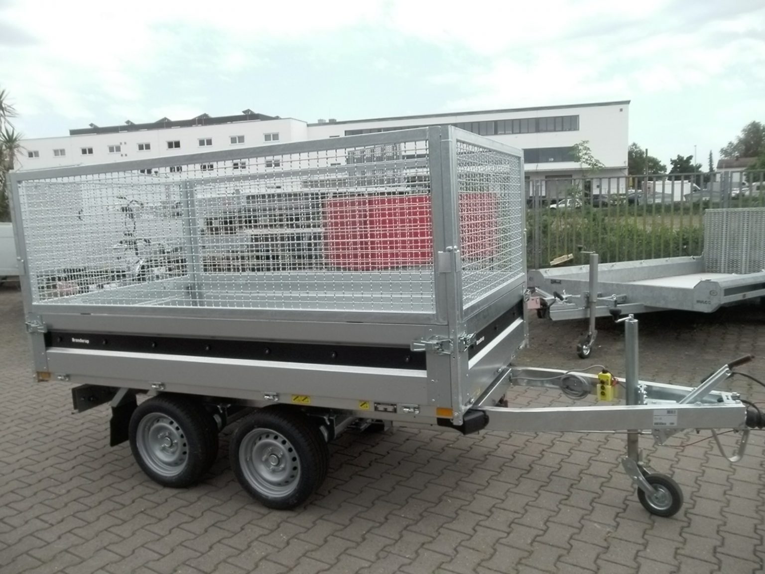 Pkw Anhänger Kipper 2000 Kg Elektrisch