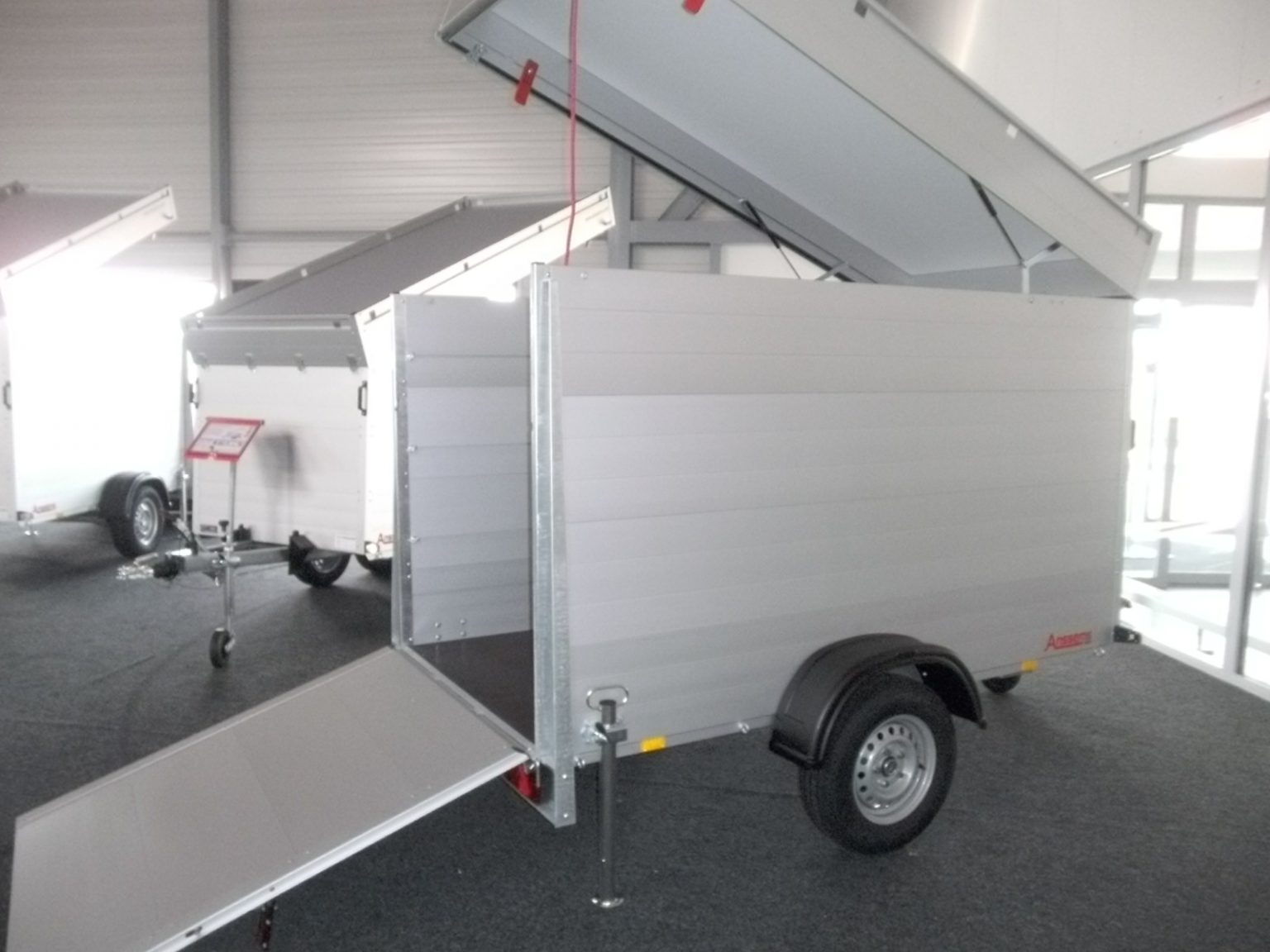 Pkw Anhänger 1200 Kg Gebremst Gebraucht Kofferanhänger 1200 kg gebremst 1-Achser GTB1200.251x126 VT3