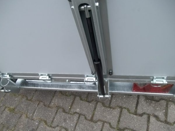 Kofferanhänger 2000kg mit Rampe 300x148x180cm – Bild 8
