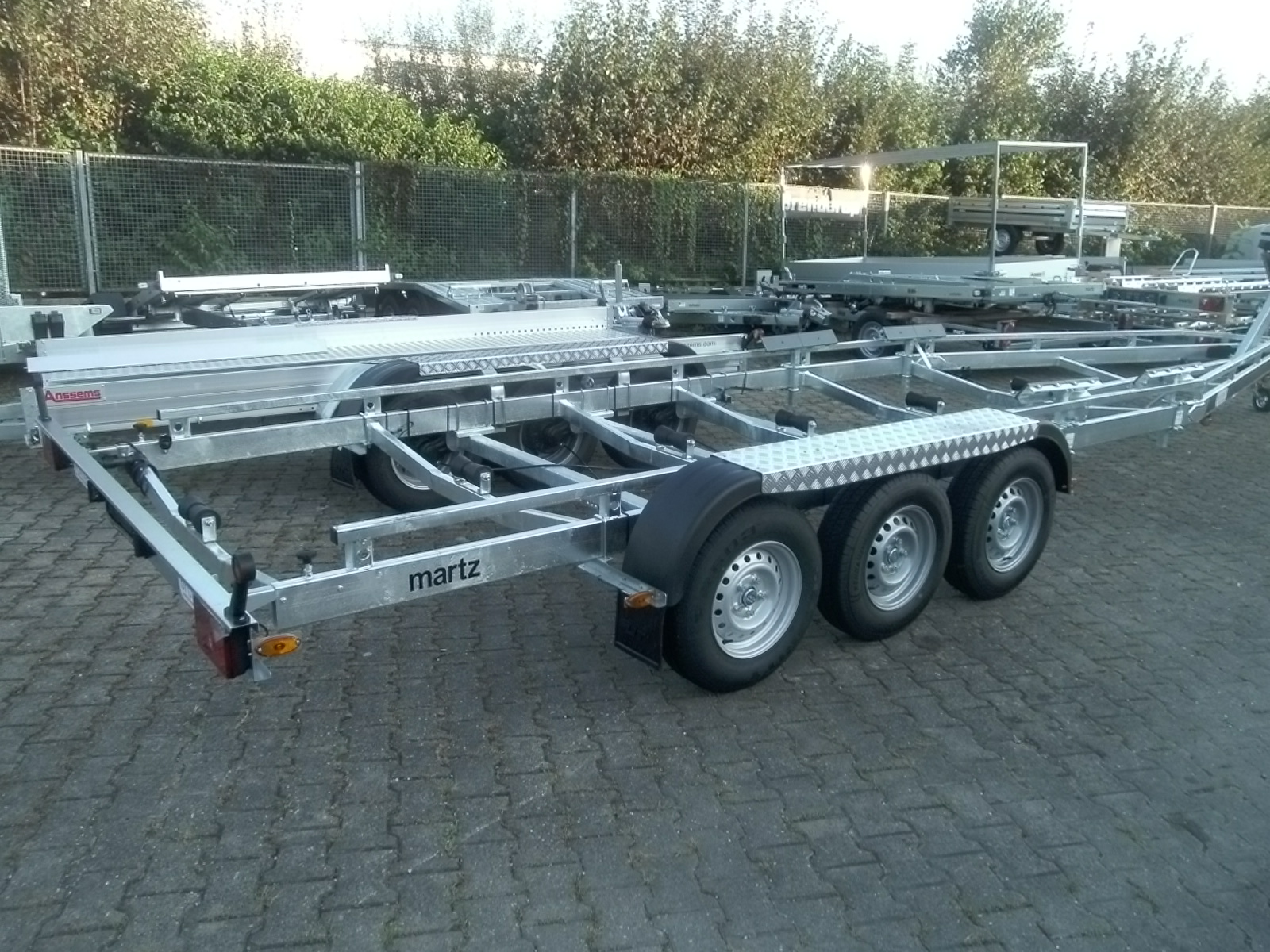 Bootsanhänger ALU 3500kg Tridem 9,15m – Bild 3