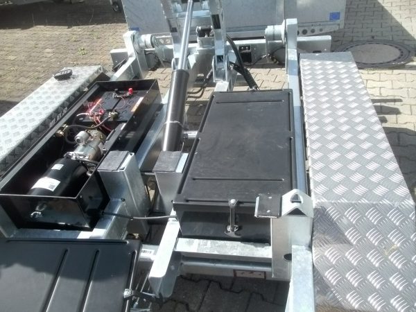 Muldencontainer Anhänger – Bild 3
