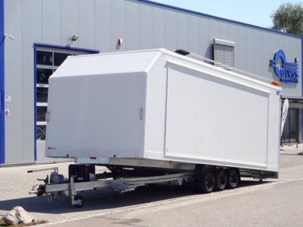 Autotransportanhänger Kofferanhänger 3500kg Tridem Deluxe – Bild 6