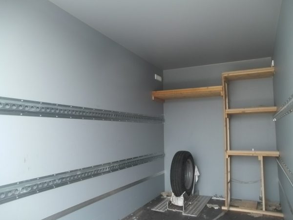 Kofferanhänger 1300kg KARGO mit RAMPE 300x147x180cm Gebraucht – Bild 8